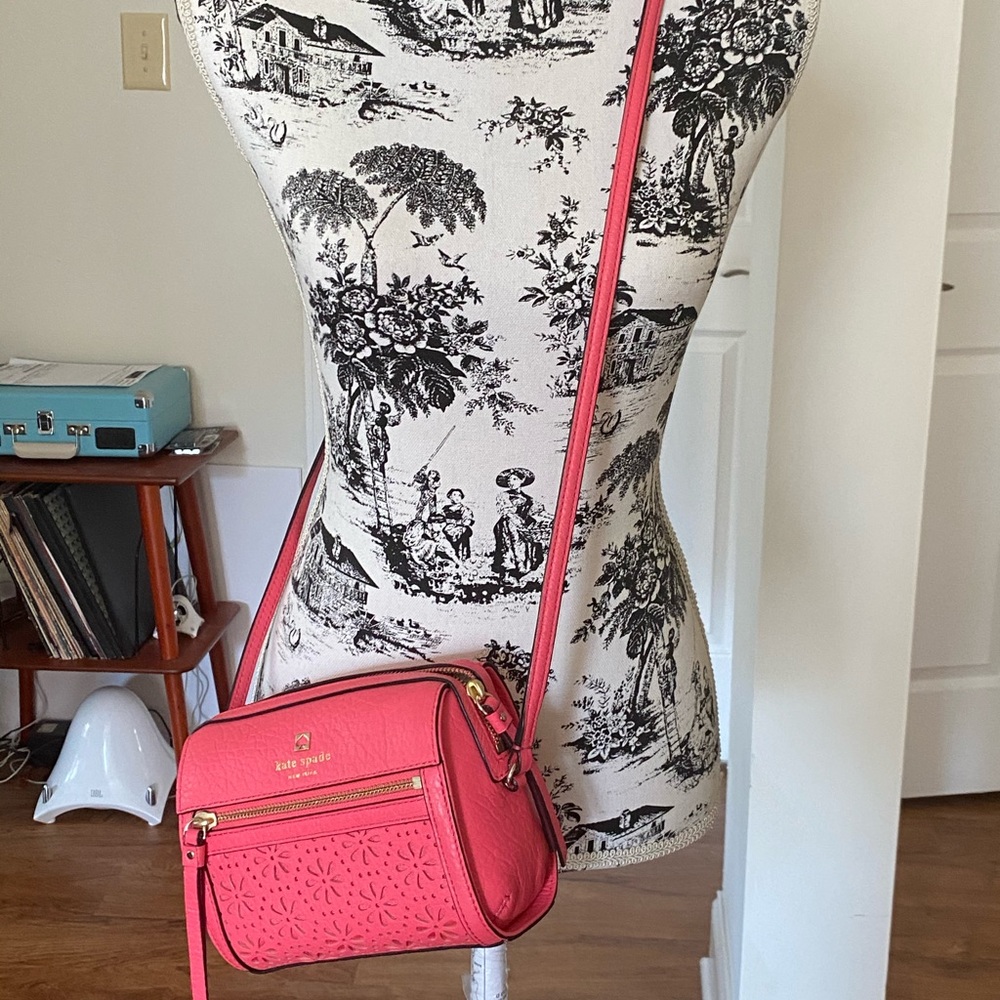 Kate Spade coral pink crossbody